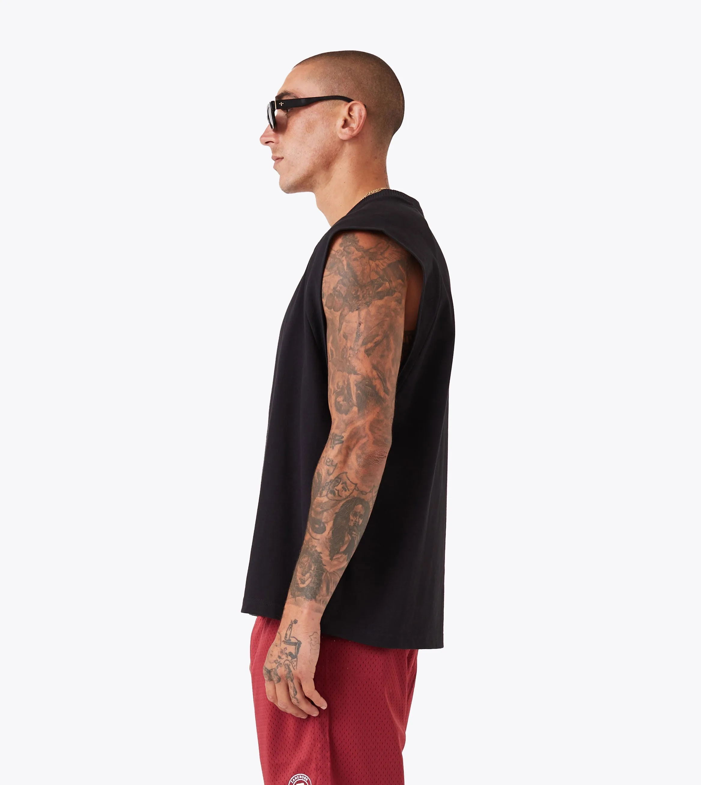 Emblem Muscle Black