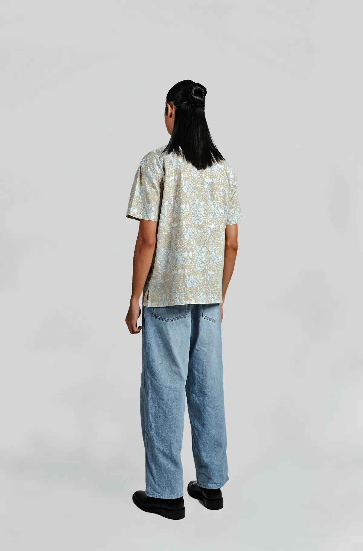 Nusantara Modern Fit Hopscotch in Ice Flow
