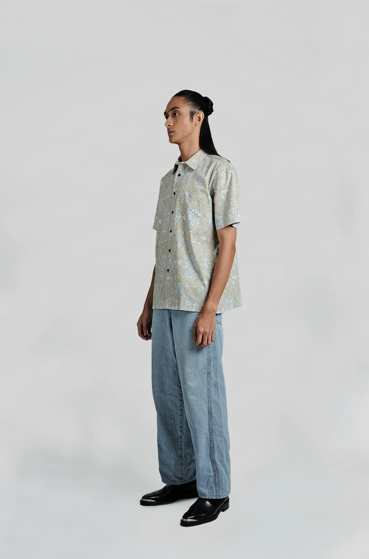Nusantara Modern Fit Hopscotch in Ice Flow