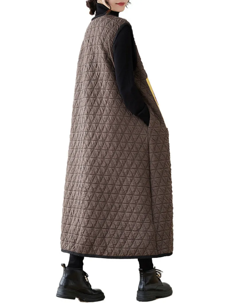 Women’s Relaxed Fit Modern Patch Sleeveless Coat